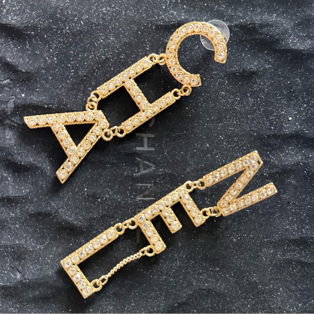 CHANEL Gold Dangle Earrings with Sparkling Accents - Picture 7 of 7